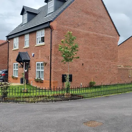 Magnolia House Apartment Nantwich Exterior photo